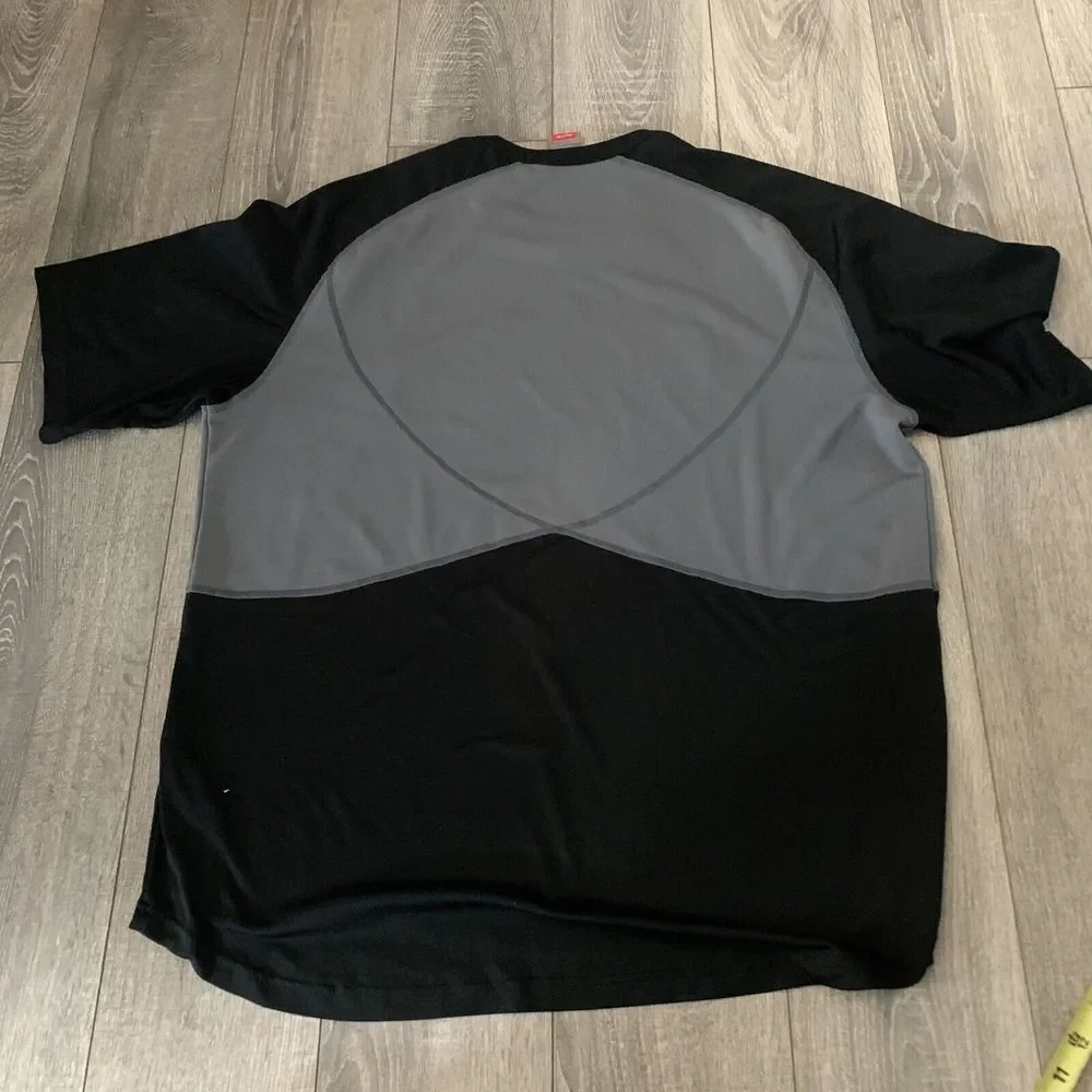 NEW Nike Athletic Top Mens‎ 2XL Black Gray Team FIT DRY Center Swoosh Stretch
